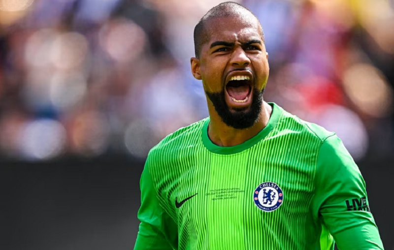 sanchez-doi-mat-ap-luc-lon